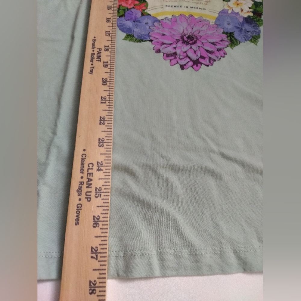 Modelo Women's Mint Green Floral Logo Tee Size Large New - Picture 4 of 6